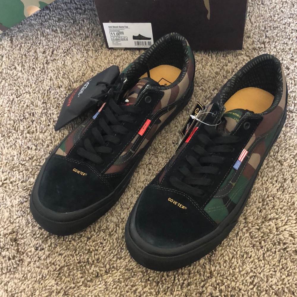 NWT Vans x DEFCON Goretex Old Skool w/packaging